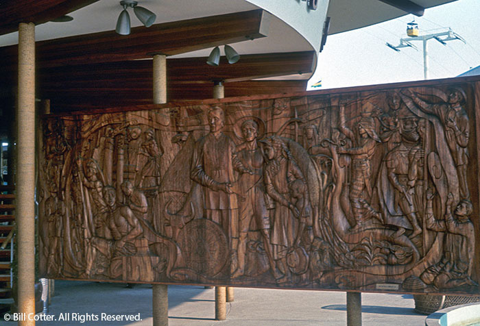 Philippines - Wood carvings